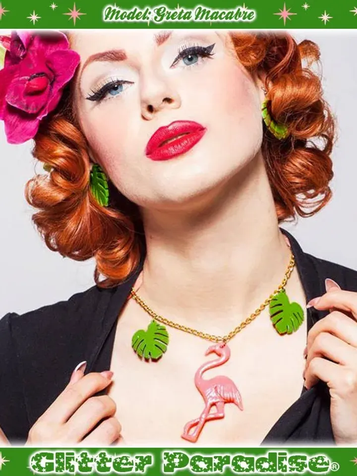 Flamingo Love - Necklace - Vintage Replica - Retro 50s - Pink Flamingo - Flamingo Necklace - Carved - Mid Century Modern - Glitter Paradise®