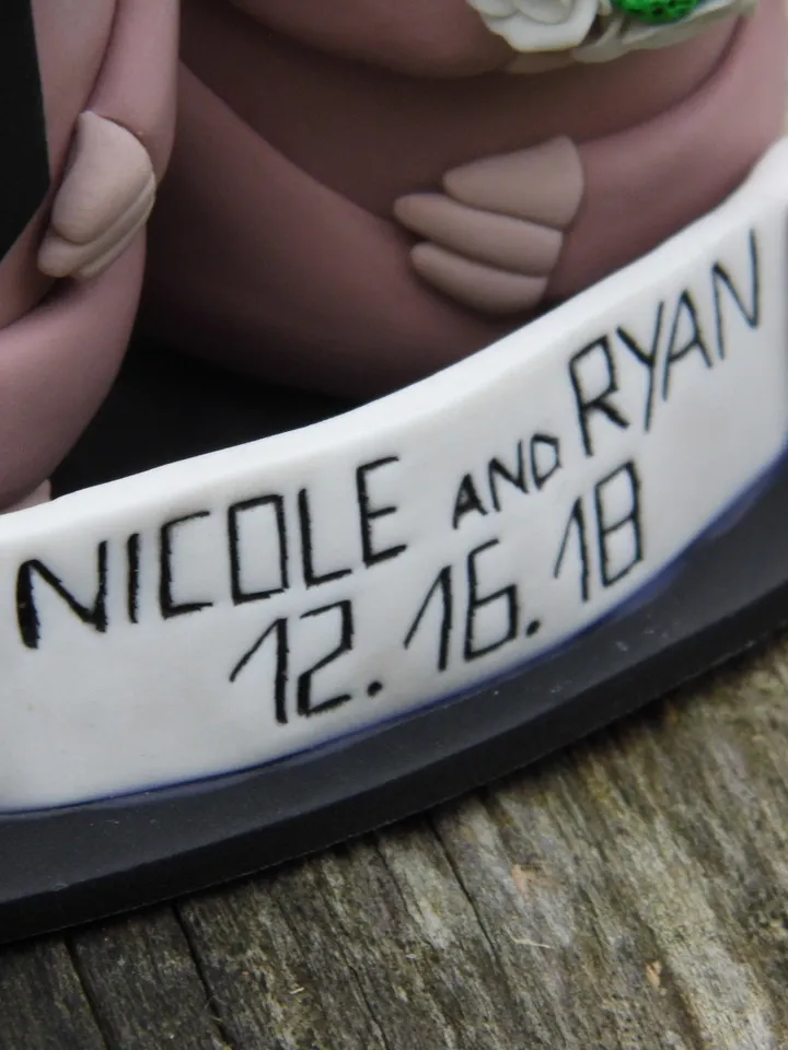 Rainforest wedding decor Personalized wedding cake topper Rainforest animals Personalized gift for wedding Sloth couple Sloth figurines