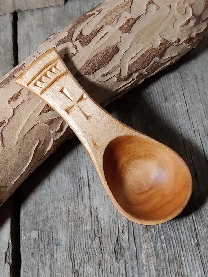 Handmade wooden coffee scoop, tea scoop, measuring spoon, Wooden gift coffee lovers, 9th anniversary willow wood spoon