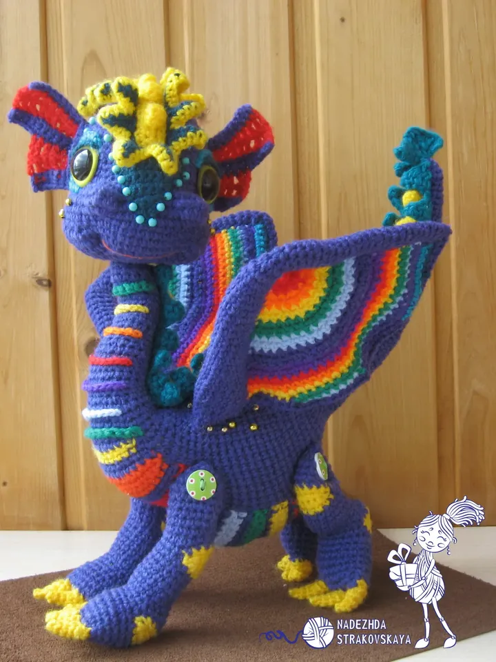 TUTORIAL: Rainbow Dragon crochet pattern
