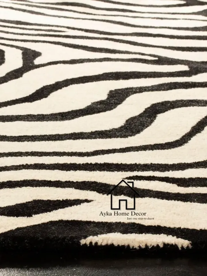 Ayka HandMade Tufted 100% Fine wool Trending carpets and rugs for Living Room and for kids room / Hall Rugs / Kids Room Rug / Black Color