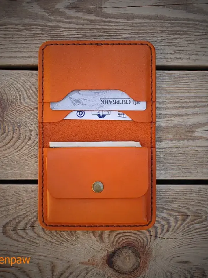 Leather pattern - Bi-fold wallet with coin pocket. BF+