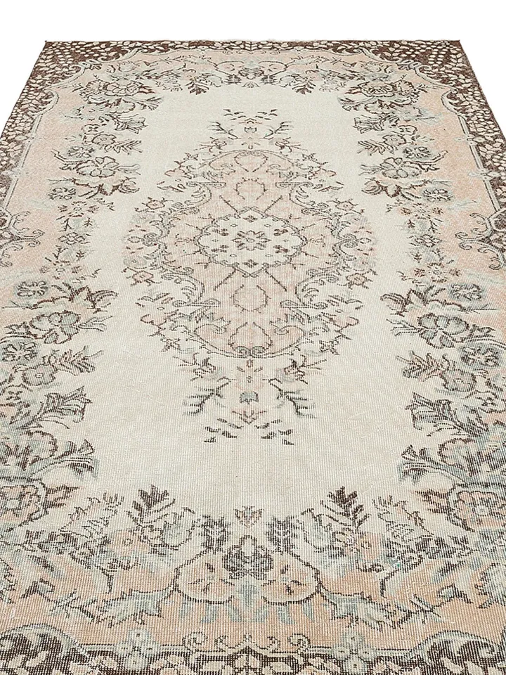 Bring Timeless Elegance into Your Home with a Hand-Woven Turkish Rug - Natural, Bohemian, and Unique