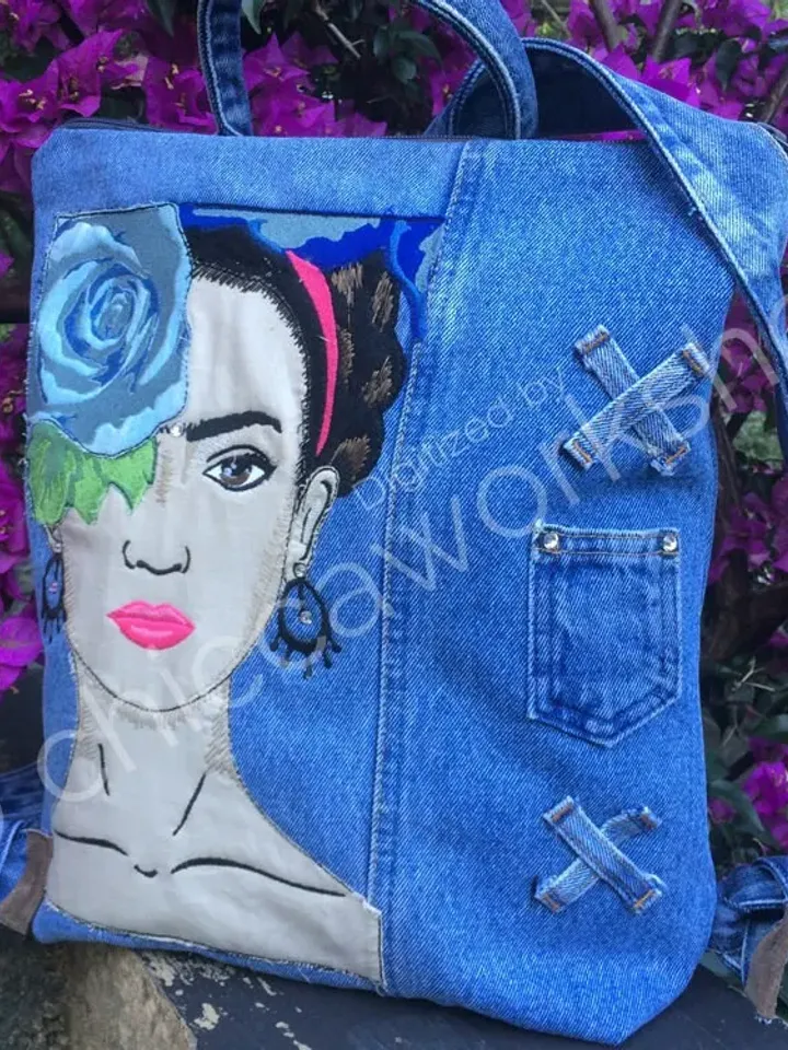 Frida Kahlo Portrait – Ricamo a macchina