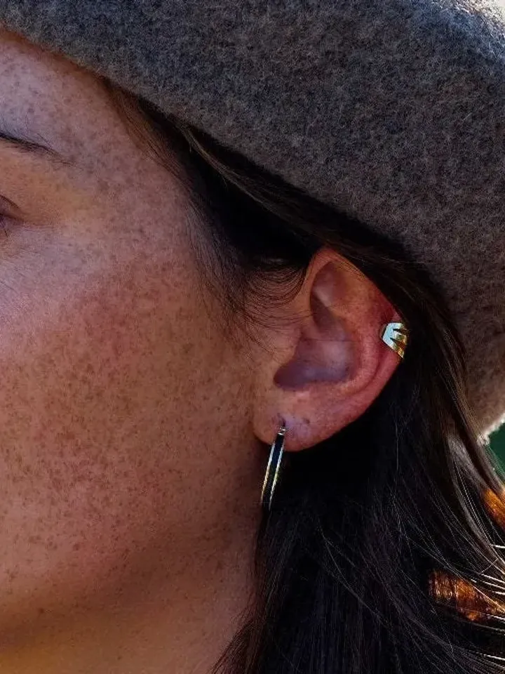 Minimalist Ear Cuff Earrings No Piercing, Gold Ear Wrap, Cartilage Ear Cuff, Huggie Hoop Earrings, Silver Black Ear Wrap Adjustable