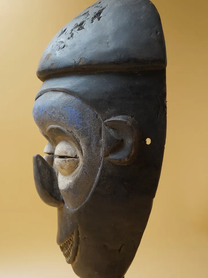 Yaka Vintage African Mask art