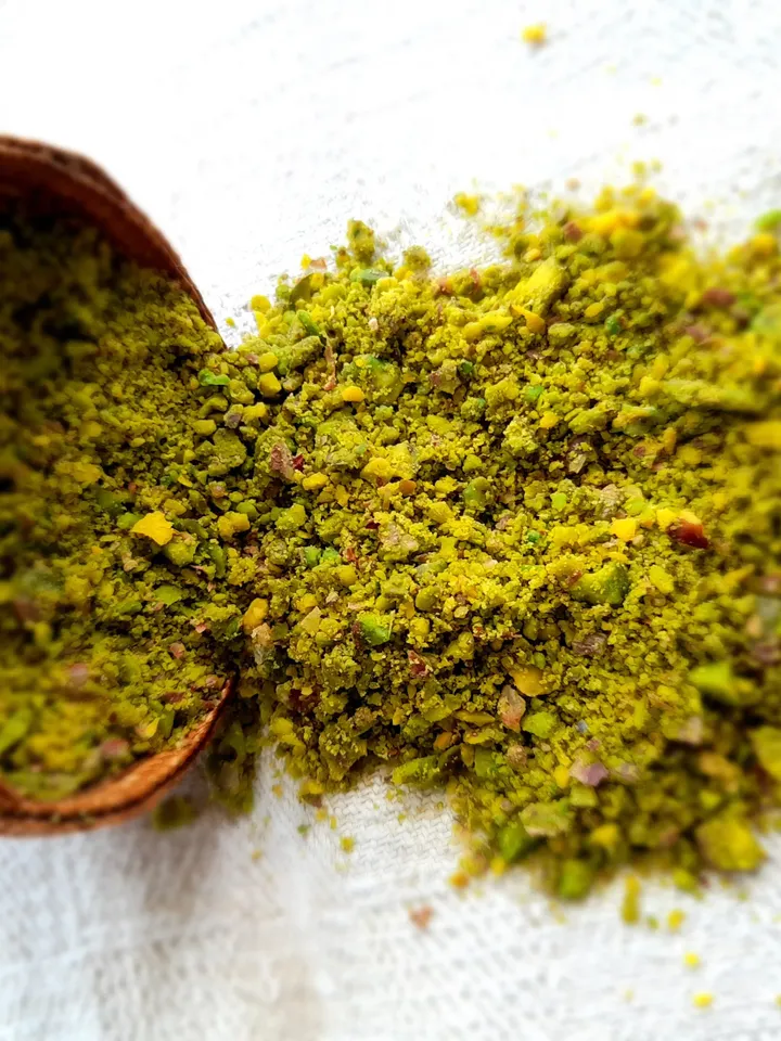 Crushed Pistachio | 100% Best Quality Organic Turkish Antep Region | Unsalted & Unroasted