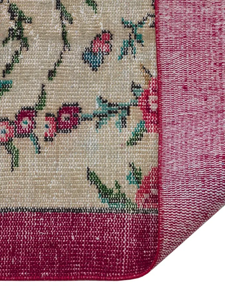 Add a Touch of Elegance to Your Home with this Red Turkish Bohemian Kilim Rug
