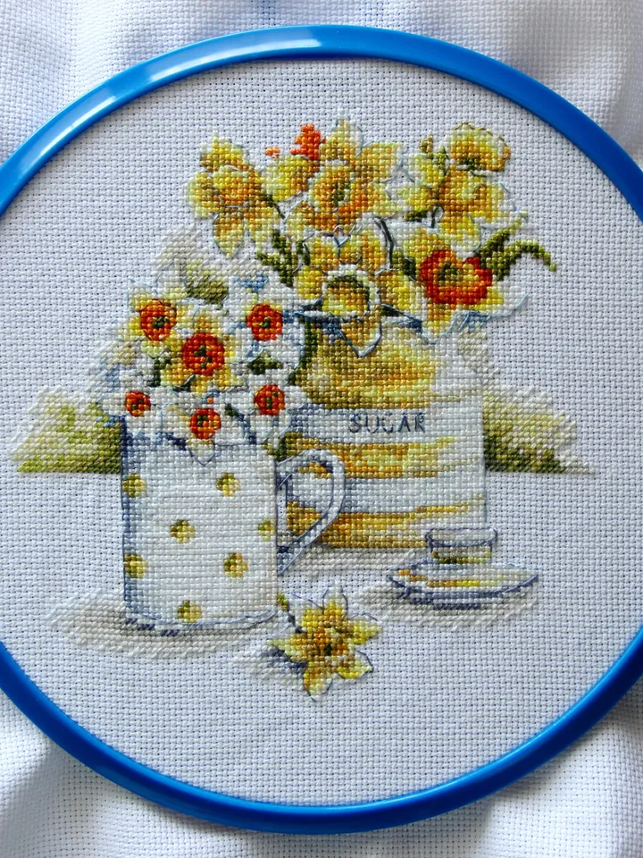 Daffodil picture. Finished cross stitch painting