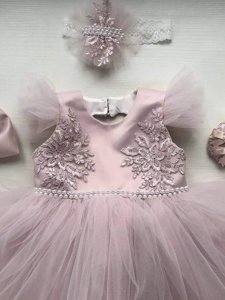 Blush pink dress with lace, pearls and ribbon. Dress with headband and booties for baby girl. First birthday dress.