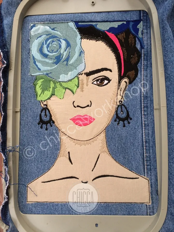 Frida Kahlo Portrait – Ricamo a macchina