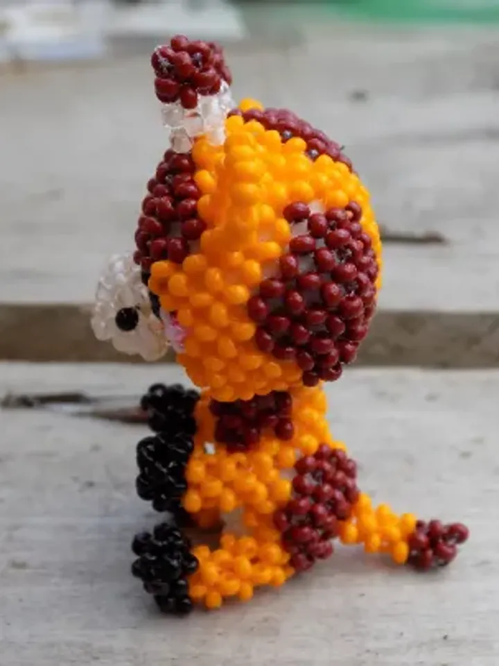 Beaded giraffe Animal figurines Toys giraffe Small giraffe Cute little