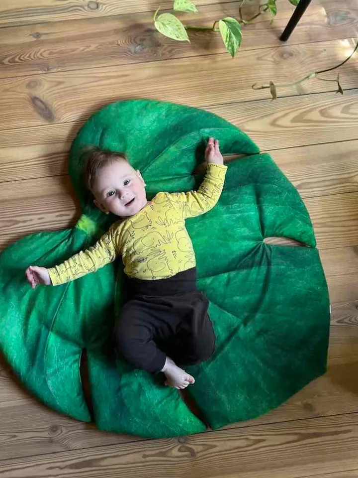 Monstera Leaf floor mat / leaf baby play mat / pet mat / monstera rug / Blattspielmatte / baby nursery play mat