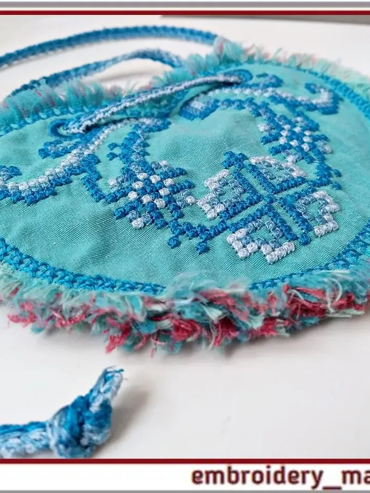 Machine Embroidery Design pendant in the cross-stitch Gzhel