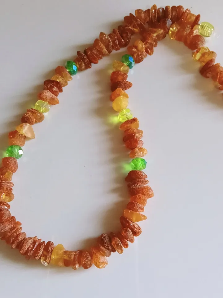 Baltic Raw amber necklace Amber jewelry
Gift for women girl teenager Healing Gemstone necklace with yellow green glass
free shipping