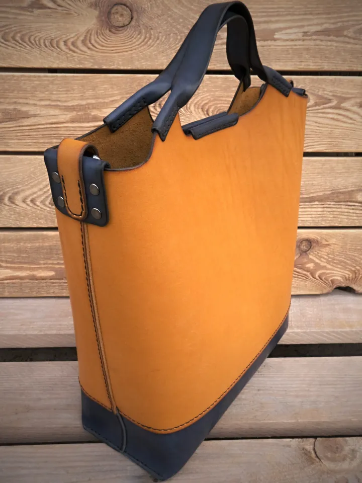 Leather pattern Shoulder Tote Bag. BG