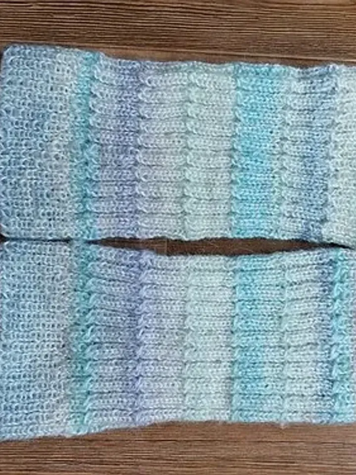 Knitted mohair leggings, white-blue-purple cuffs on shoes