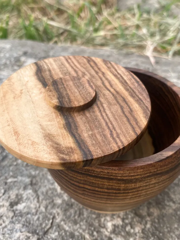 Handcarved Wood Kuksa with Lid, Wooden Coffee Mug, Scandinavian Cup, Camping Mug