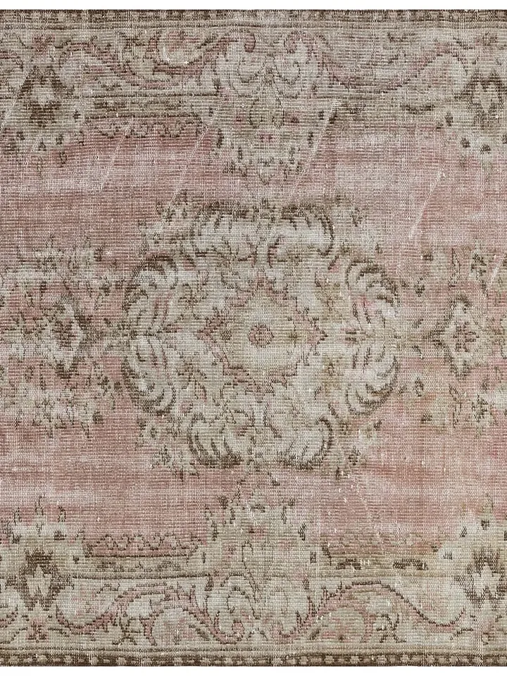 Wool Turkish Rug, Handmade Turkish Rug, Vintage Handmade Carpet, 135 x 230 .cm