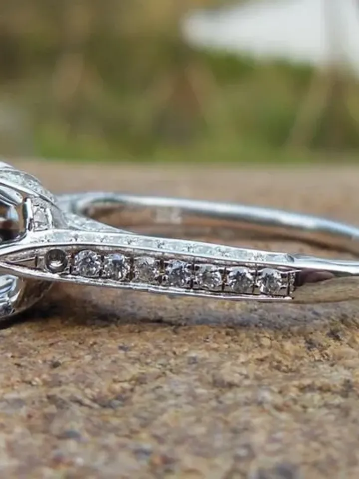 Round 6.2MM in Solid 14K White Gold Fashion Semi Mount Ring / Diamond Ring