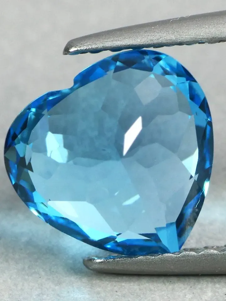 2.75 CT Outstanding Ultra Rare VIP Quality 100% Natural Swiss Blue Topaz