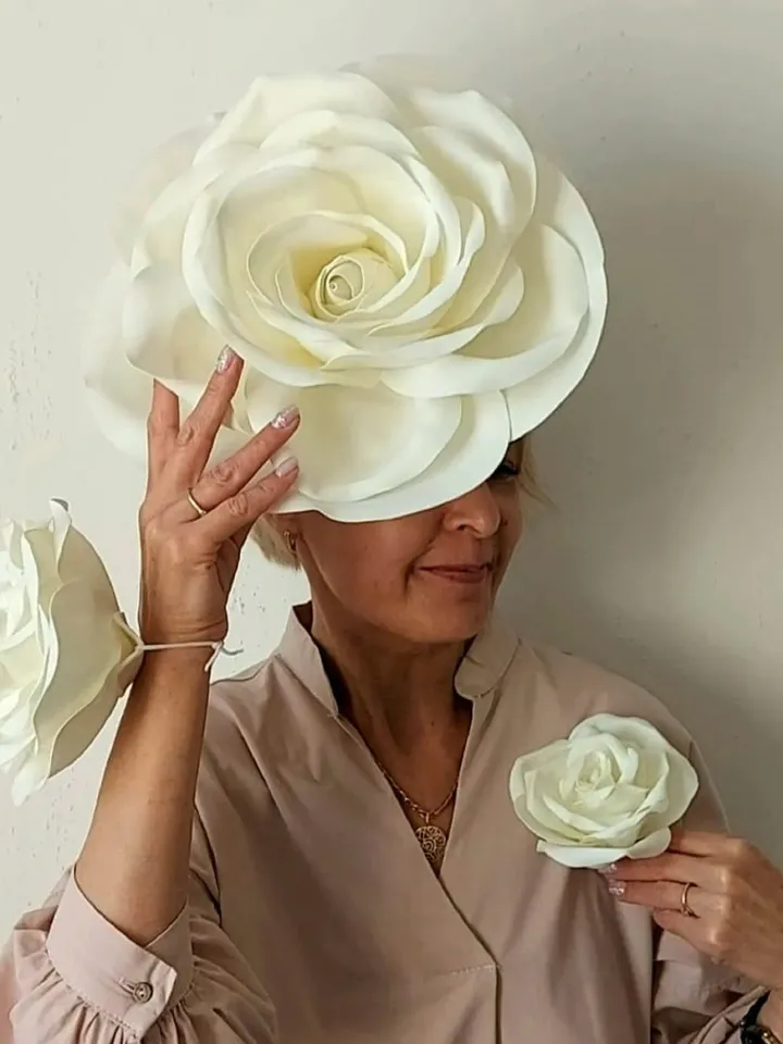 Large roses fascinator, wedding set of 3 white roses: headband, bracelet, brooch, bridesmaids in one style, Big flowers hair pin