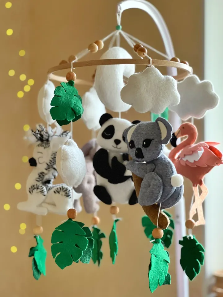 Safari mobile crib Animals felt mobile Bebe Baby mobile Musical