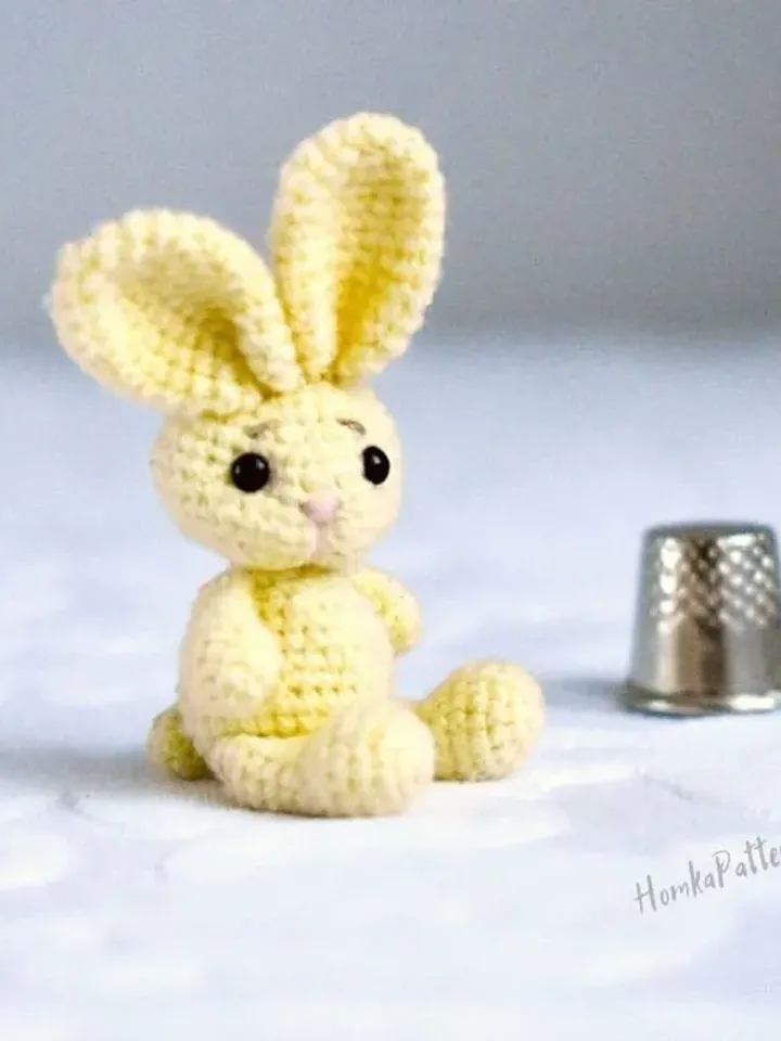 Bunny keychain, crochet bunny pattern 2.8 inches/7 cm