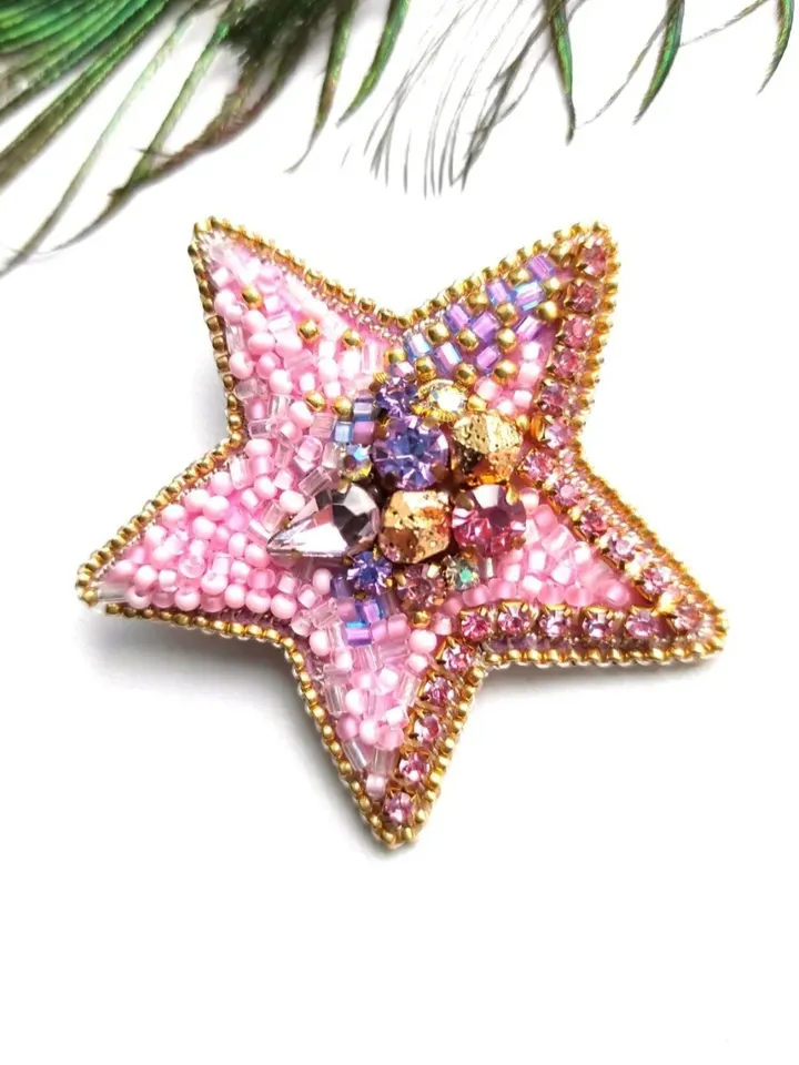 Pink star brooch, beaded brooch, embroidered brooch, space pin, star pin, brooch pin, handmade brooch, gift for her