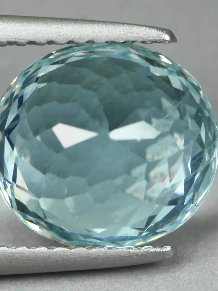 4.07 CT Stunning Oval Cut Unheated 100% Natural Blue Aquamarine