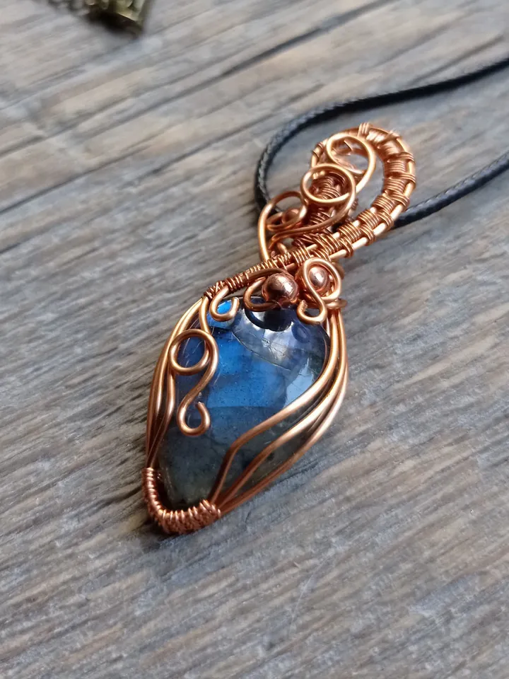 Wire wrapped wedding Handmade Jewelry, Labradorite Amulet Necklace