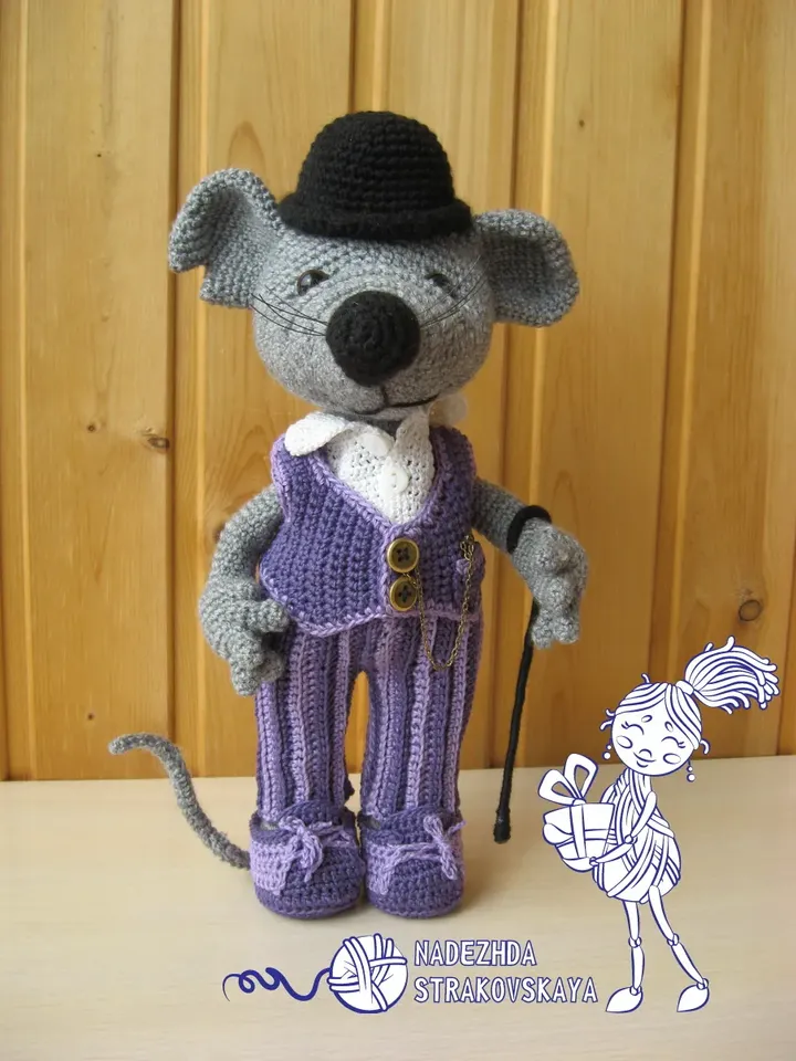 PATTERN: Daddy Mouse - tattered ear crochet pattern*