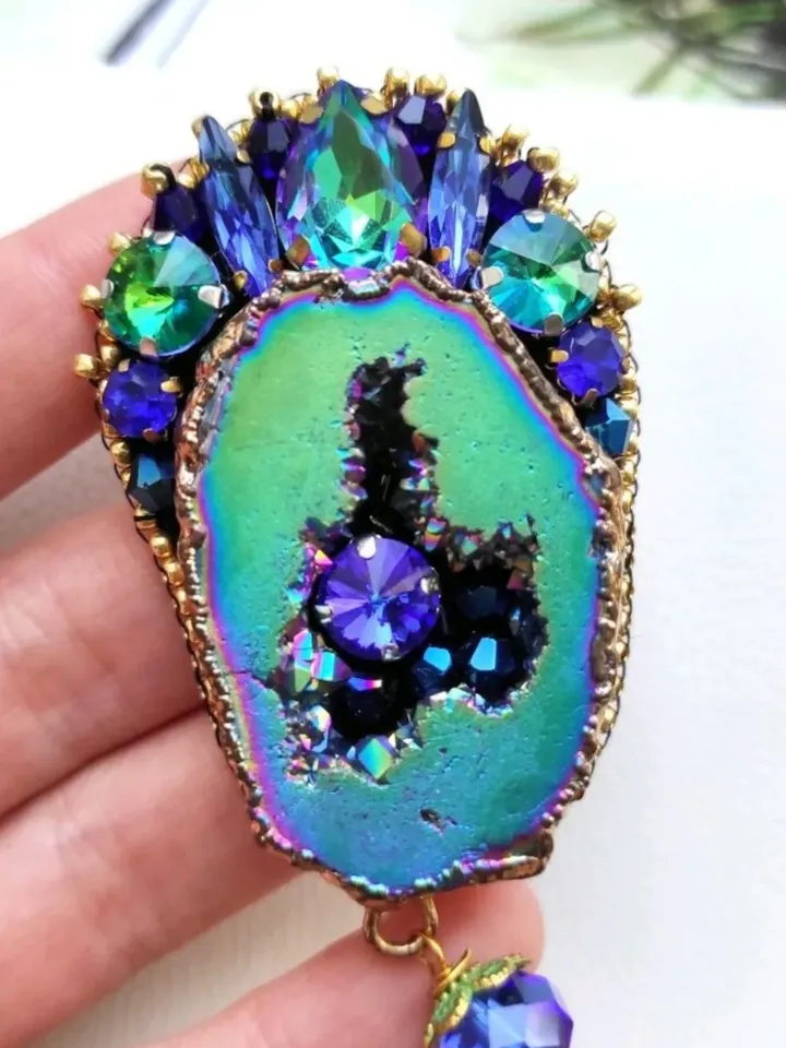 Druzy brooch, quartz brooch, quartz jewelry, stone brooch, druze brooch, gemstone brooch, brooch pin, chrystal brooch