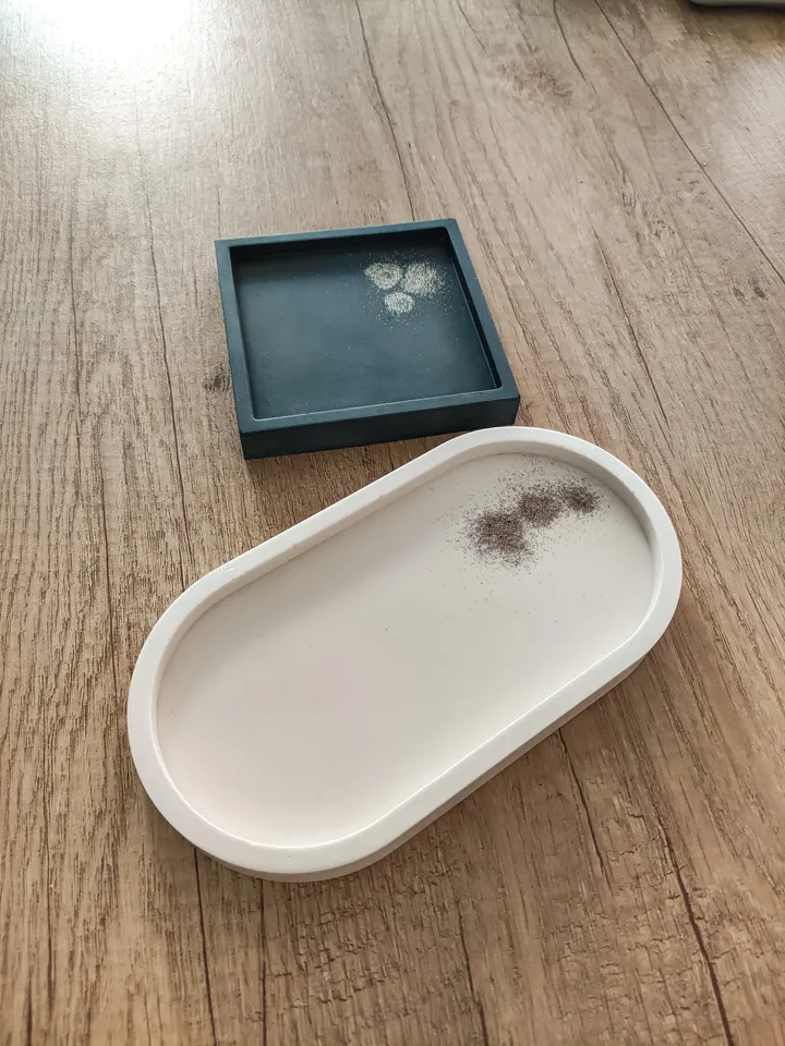 Decorative trays with glitter / trinket dishes / candle holder