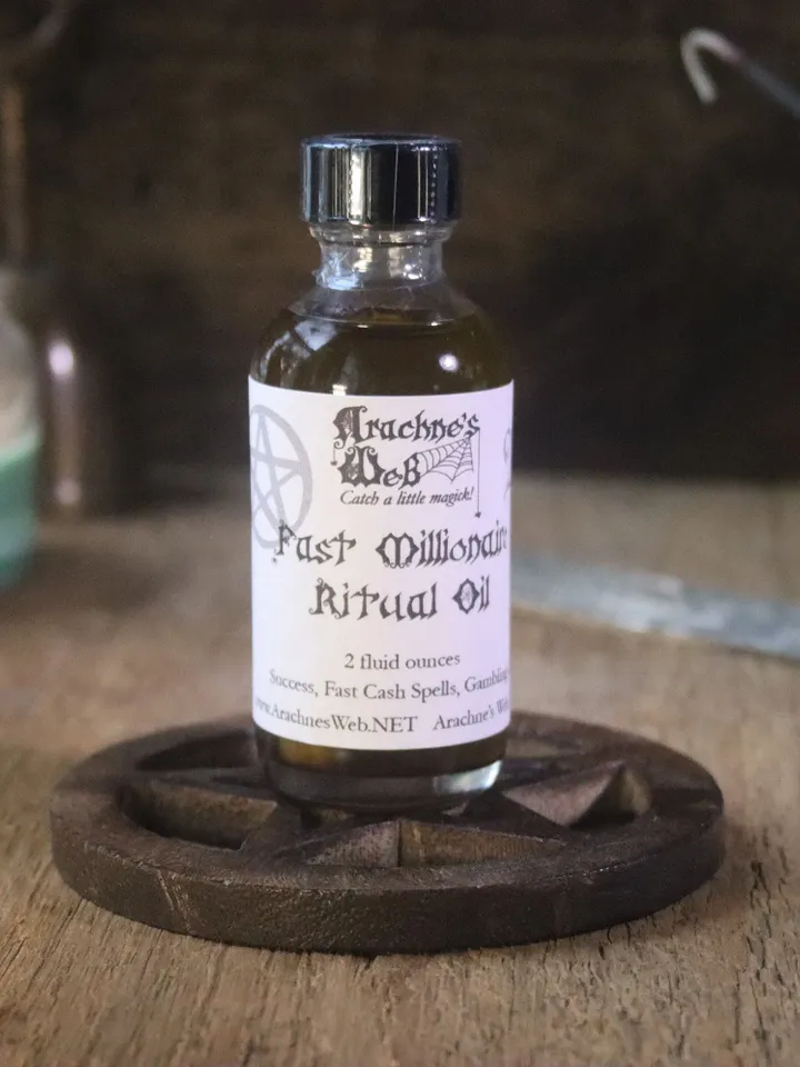 Fast Millionaire Ritual Oil, Anointing Oil for Candles and Tools, Oil for Candle Magick, Witch's Anointing Oil for Fast Money Spells