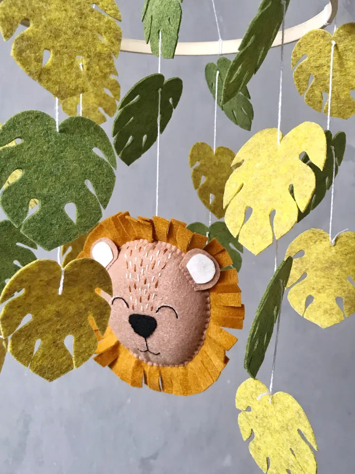 Lion baby mobile neutral nursery decor, Safari baby mobile, Jungle crib mobile