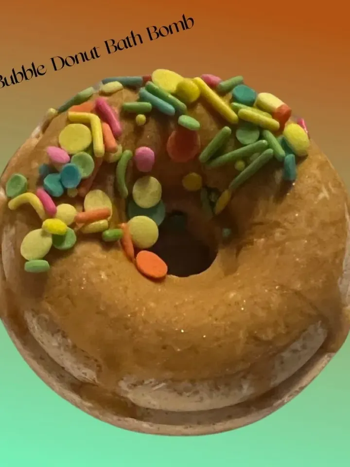 Golden Bubble Donut Bath Bomb