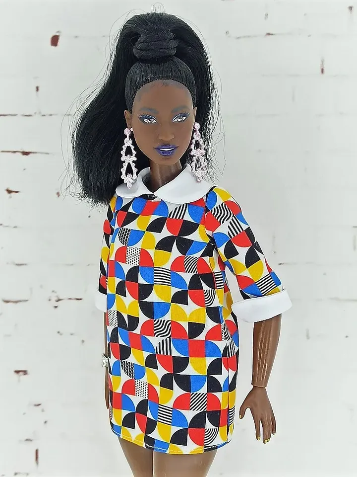 A-silhouette dress with vintage design for Barbie Doll (Curvy)