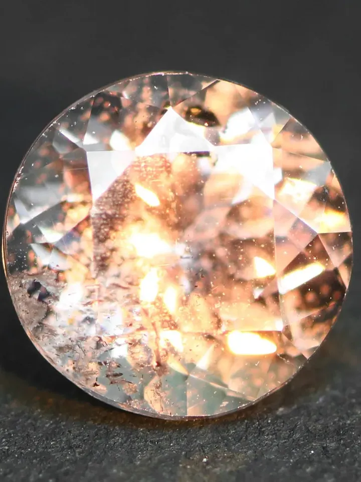 0.50 CT World Very Rare! Unheated 100% Natural Color Change Malaya Garnet