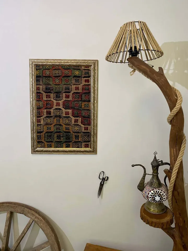 Hand-Woven Vintage Kilim Wall Hangings - Unique Home Decor - 50x70 cm - Boho Chic Woolen Art