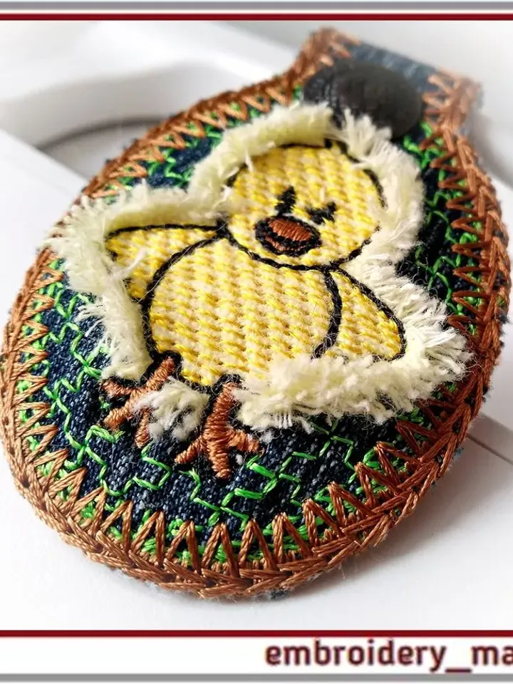 In the hoop design keychain in the form of egg with a chicken Unusual Easter gift
