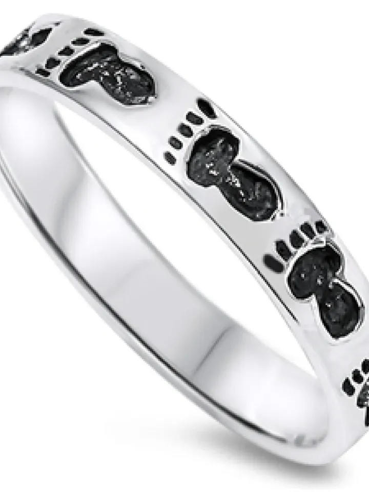 Sterling silver footprints in the sand ring · Women's Sterling Silver Footprints in the Sand feet Ring · Footprint toe ring · Inspiration