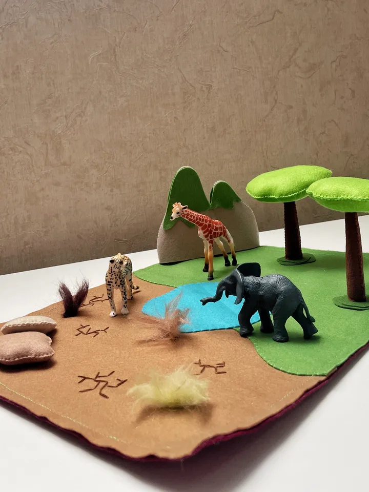 Safari felt play mat, Safari small world play, Jungle felt playscape, Felt play scene, Open ended toys, Play mat for kid