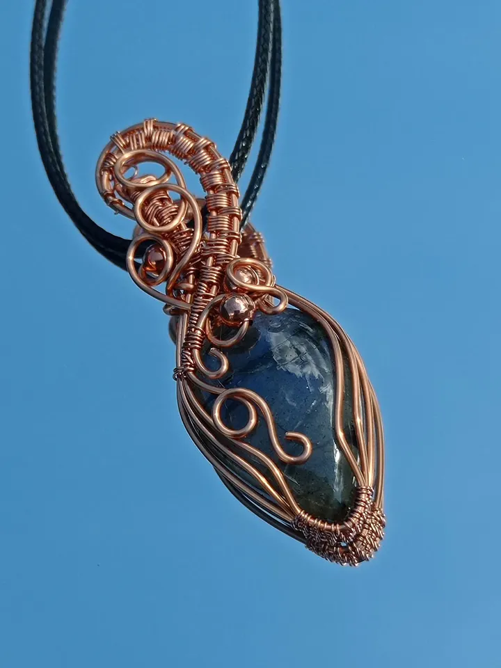 Wire wrapped wedding Handmade Jewelry, Labradorite Amulet Necklace