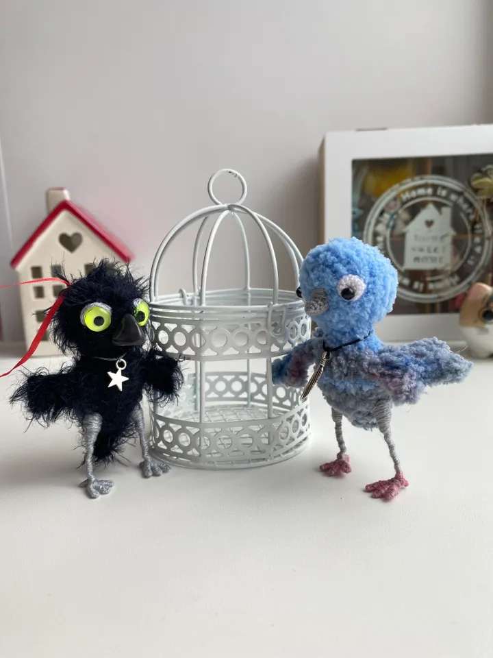 Miniature crochet pigeon funny gift for best friends , small gift