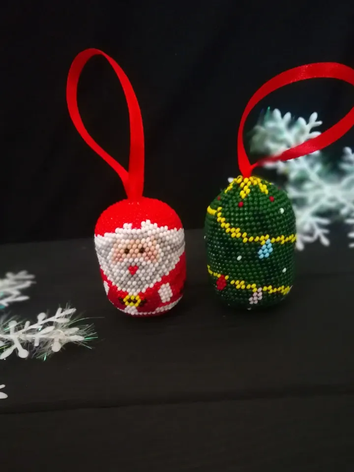 Christmas Balls Set 2 balls , Santa figurine , Santa Claus with christmas tree