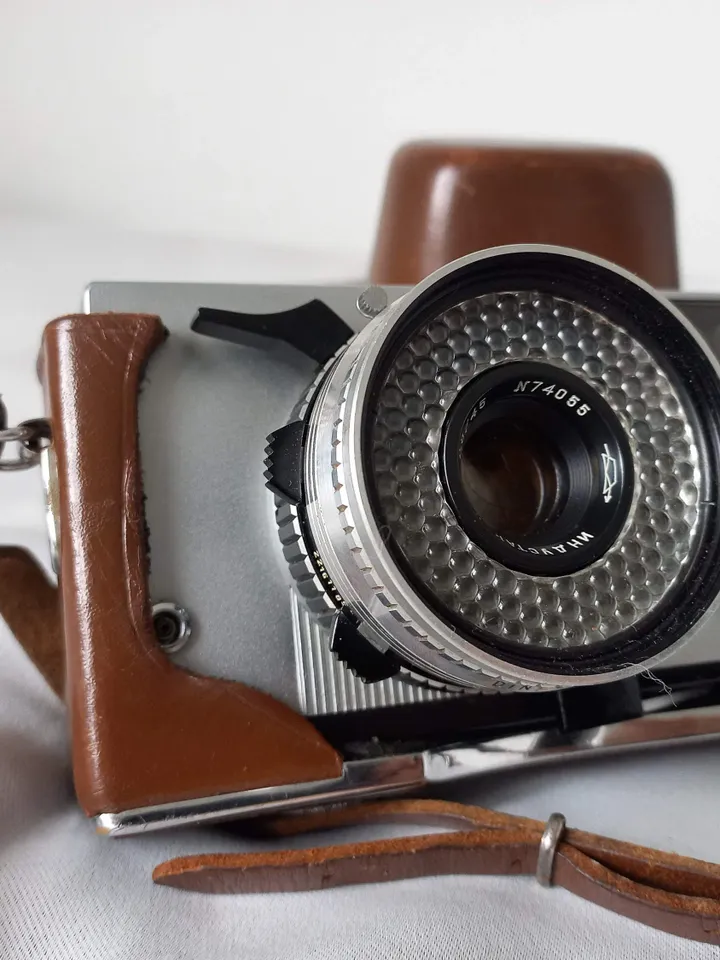 Zorki 10 Rangefinder Semi-Automatic Camera with Fixed Lens Industar-63 2,8/45 and Leather Case