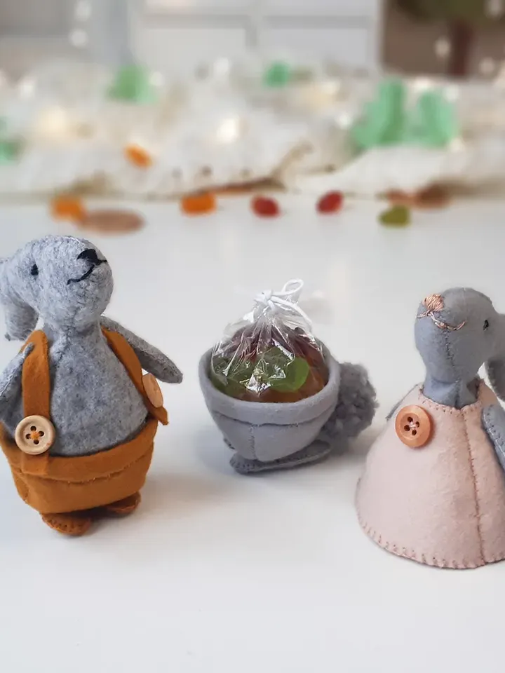 Bunny Christmas Candy Box Felt Pattern , Animals ornaments , Stocking Stuffers , Advent Box , Bunny Egg Holder Pattern