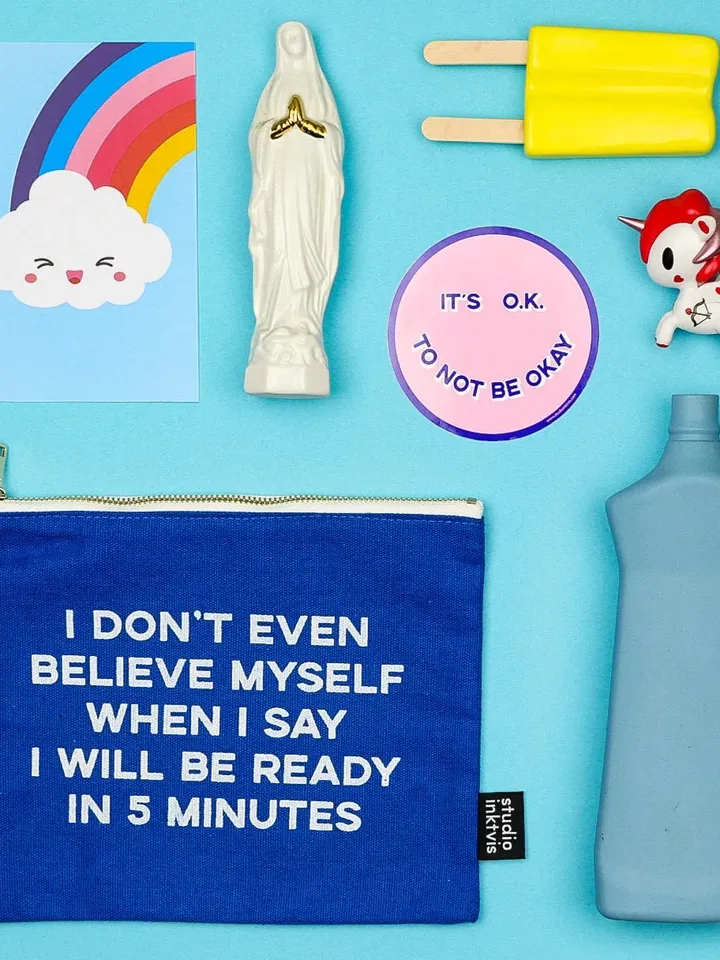 Makeup bag or pencil canvas zipper pouch I dont Even believe myself is a for makeup lovers, make up artist, girlfriend and creative minds