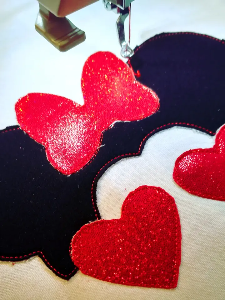 Mouse with glasses Mouse with red Heart Birthday mouse Mouse design for t-shirts Design applique for Machine Embroidery